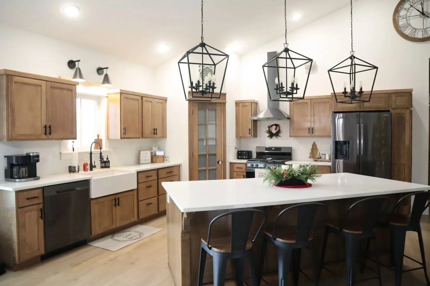 Custom hickory kitchen cabinets in a Menomonie, Wisconsin lake home